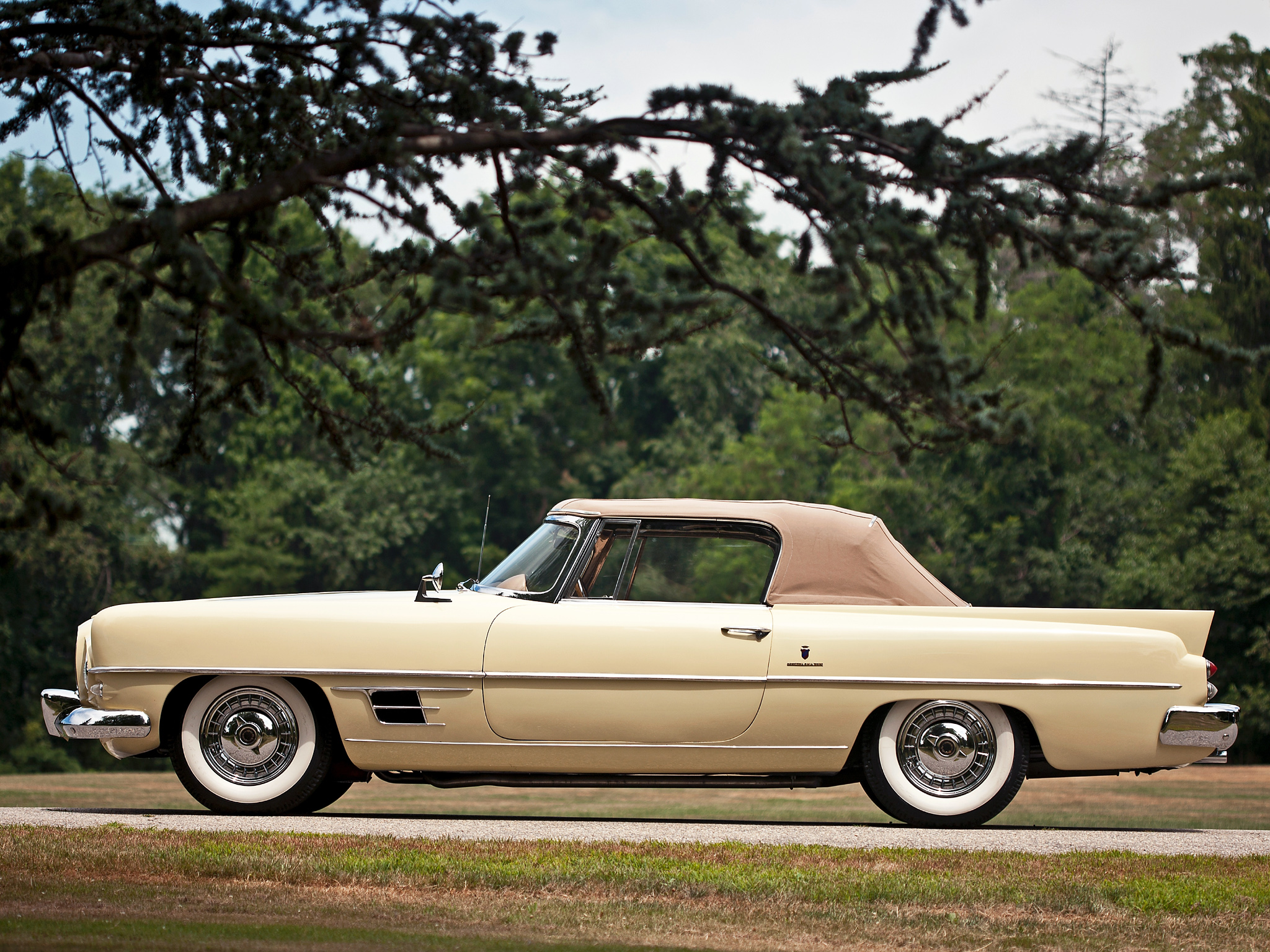 Dual-Ghia Convertible, 1957