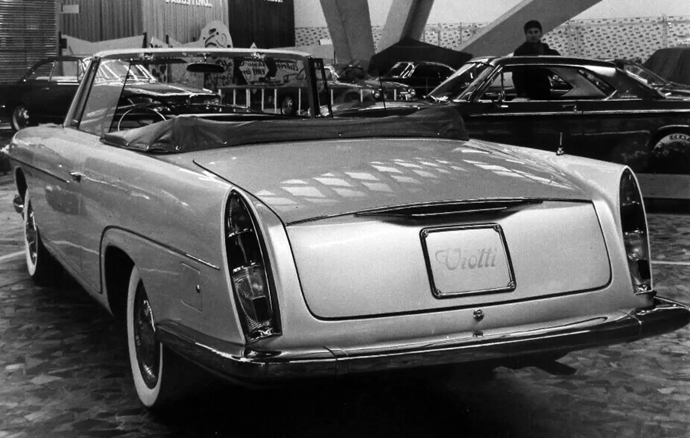 Fiat 2100 Cabriolet Lusso quattro posti (Viotti) – Turin'60