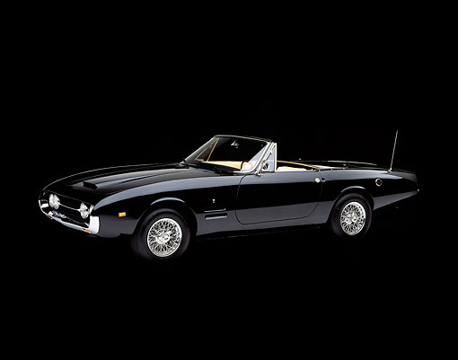 Ghia 450/SS Spyder, 1966-68 - Photo: Ron Kimball/KimballStock