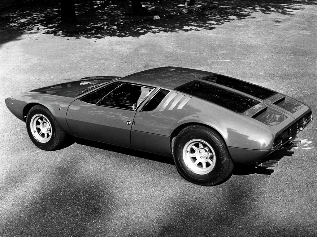DeTomaso Mangusta (Ghia), 1967–71