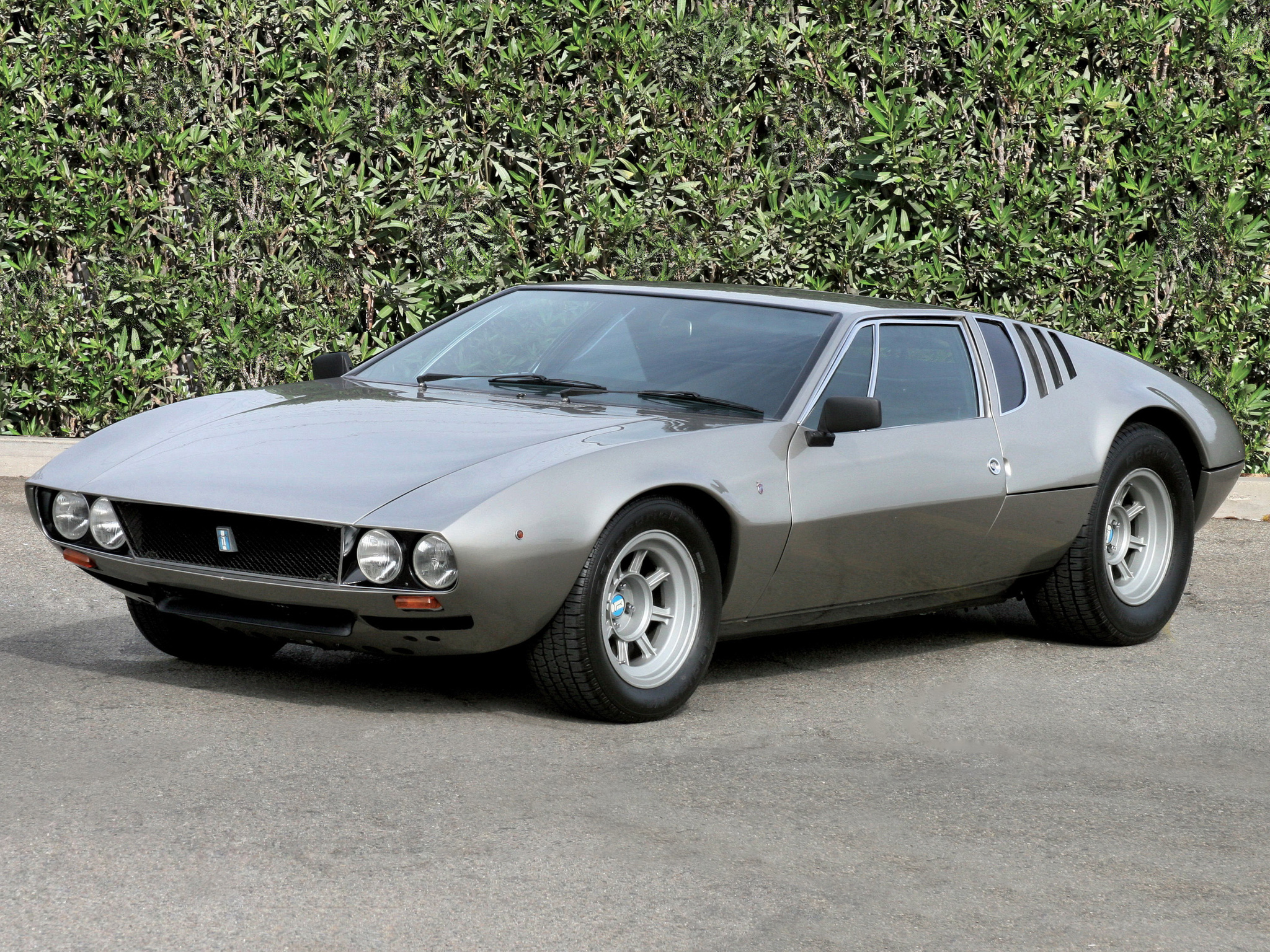 DeTomaso Mangusta (Ghia), 1967–71