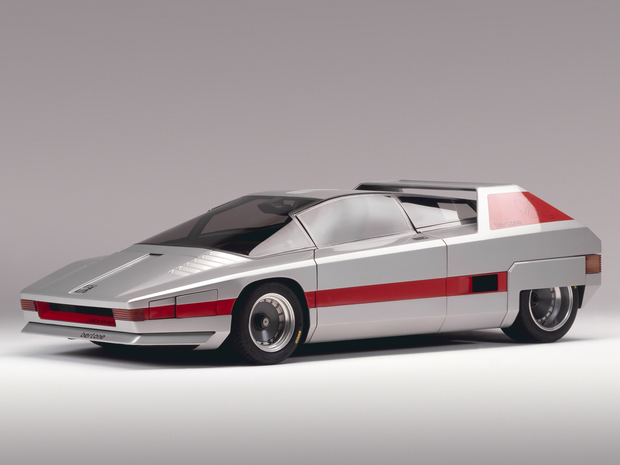 Alfa Romeo Navajo (Bertone), 1976