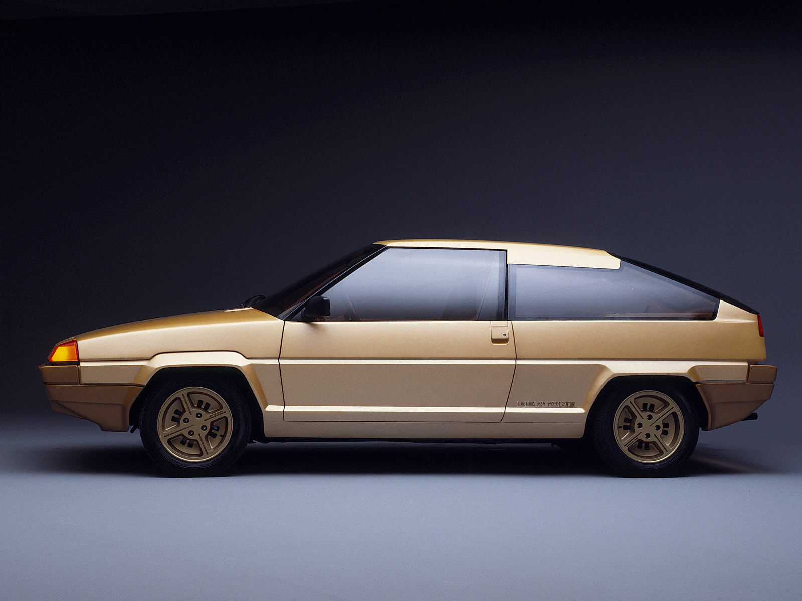 Volvo Tundra (Bertone), 1979