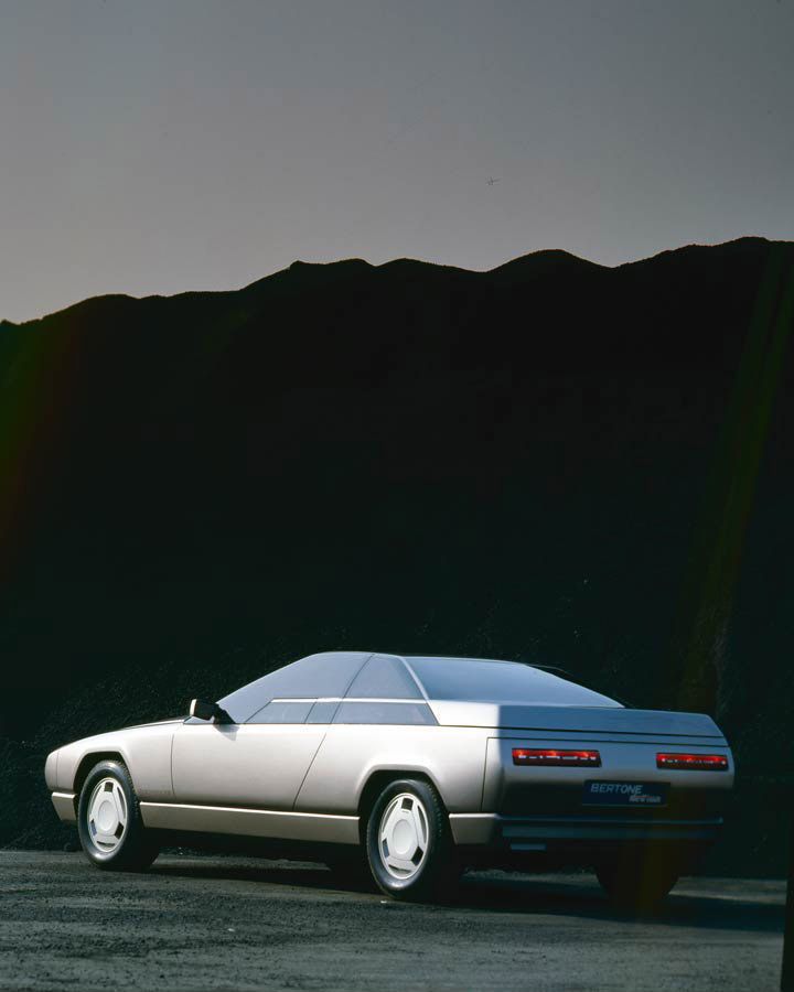 Alfa Romeo Delfino (Bertone), 1983