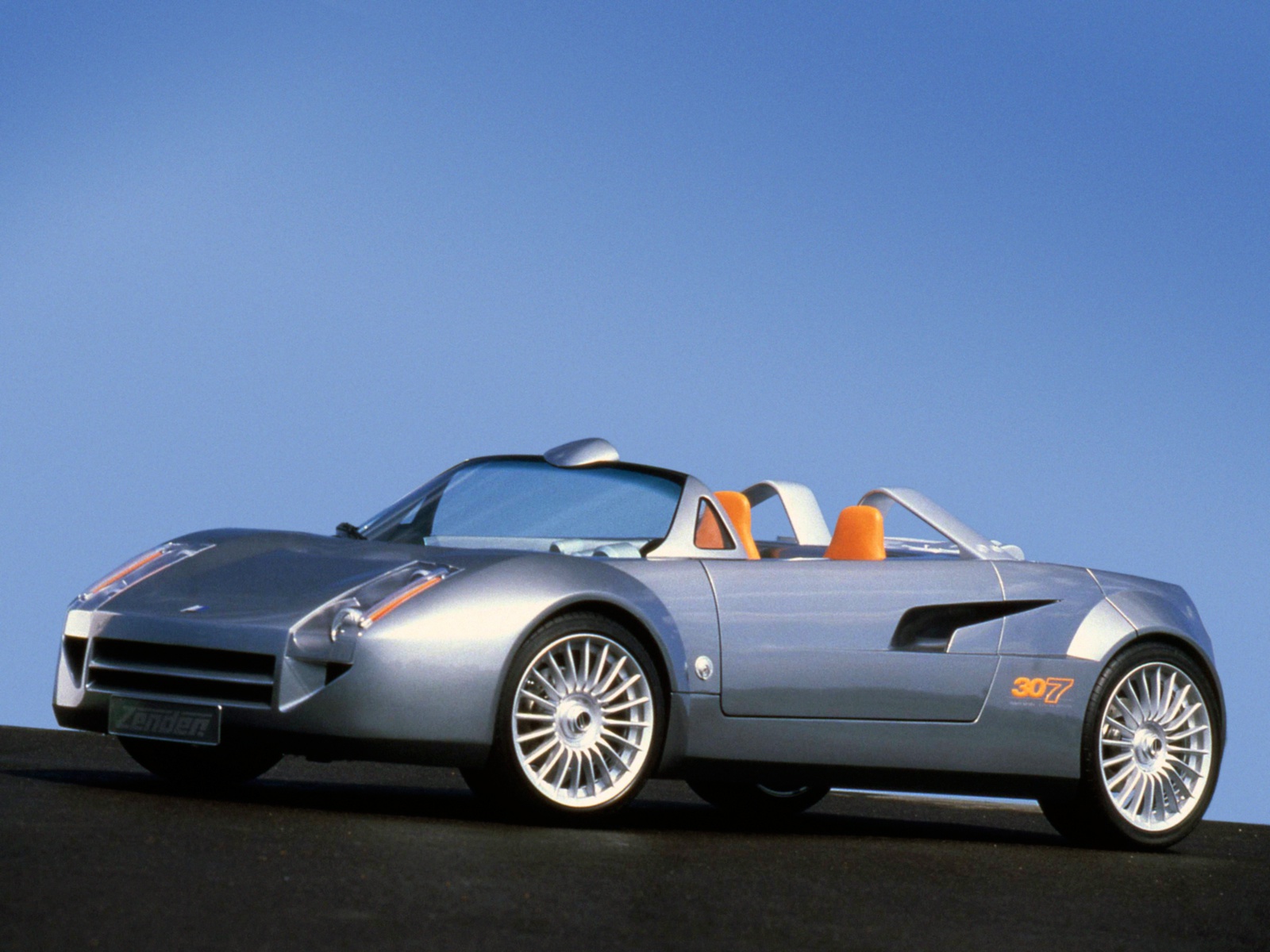 Zender Thirty 7, 1999