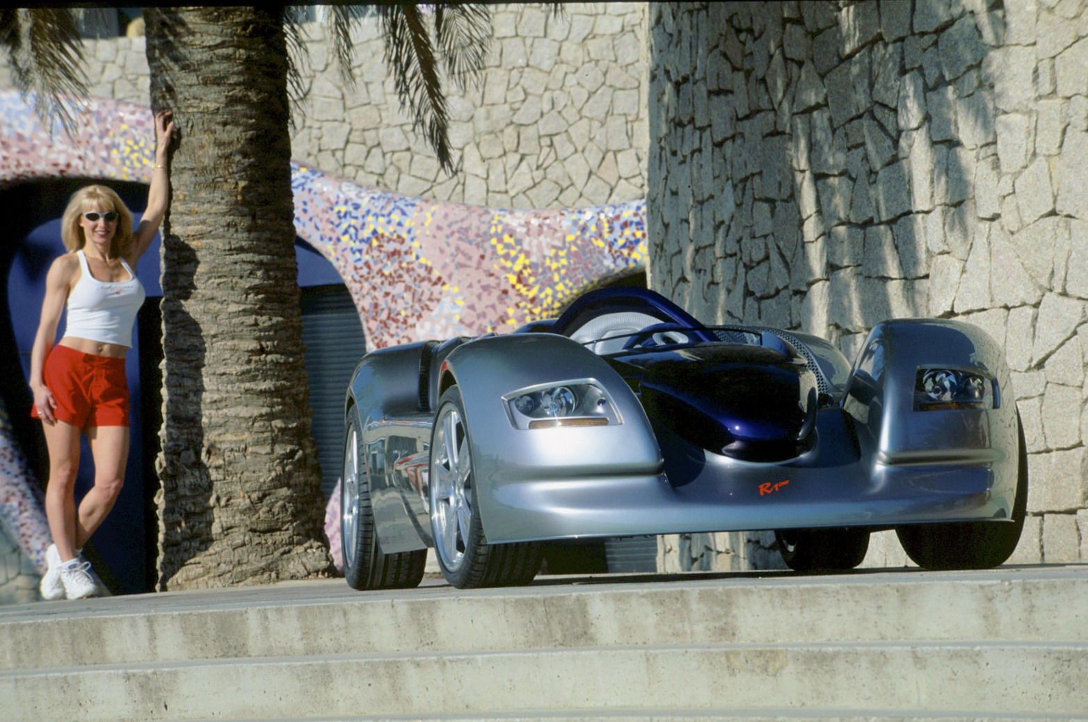 Rinspeed ADVANTIGE R<sup>one</sup>, 2001