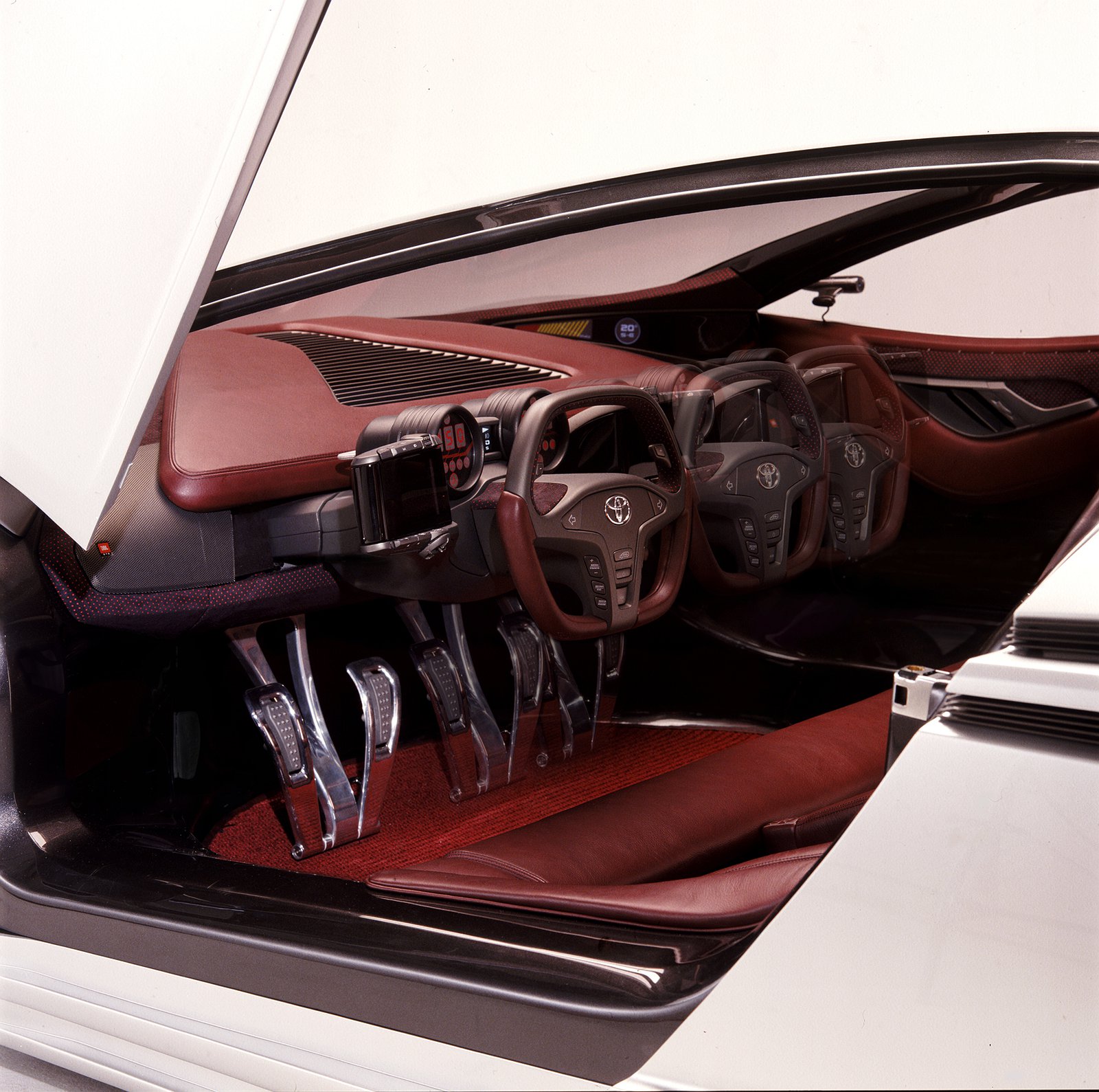 Toyota Alessandro Volta (ItalDesign), 2004 - Interior