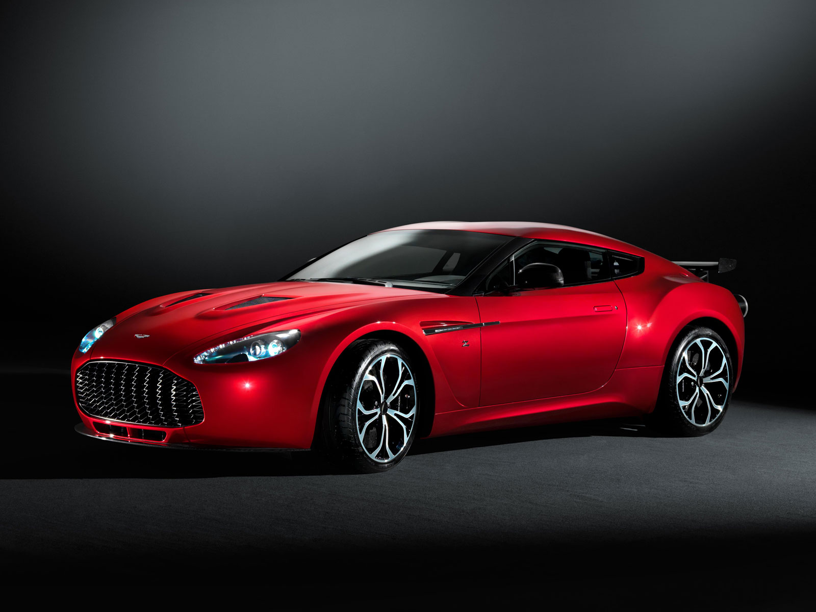 Aston Martin V12 (Zagato), 2012