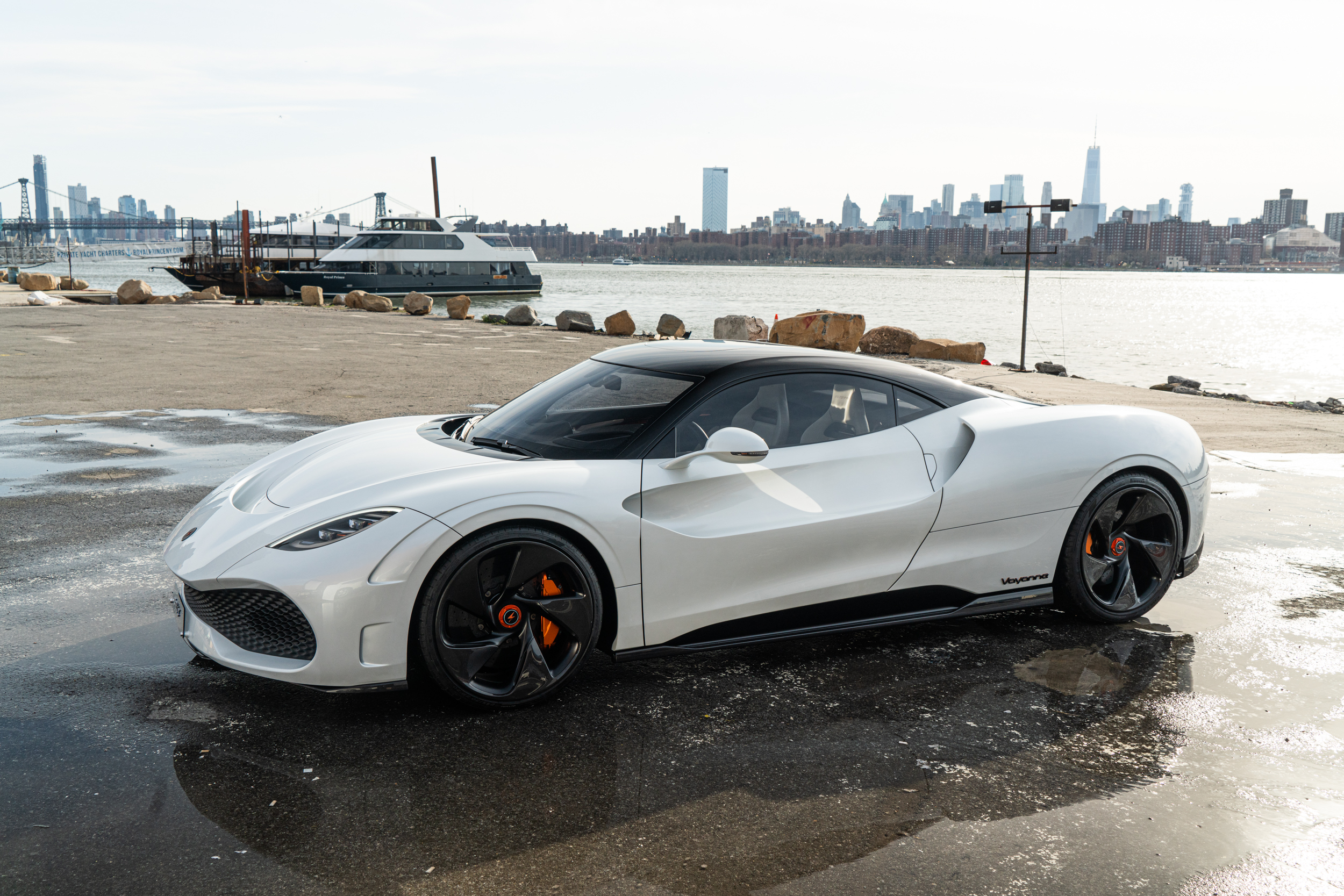 DEUS Vayanne (ItalDesign), 2022